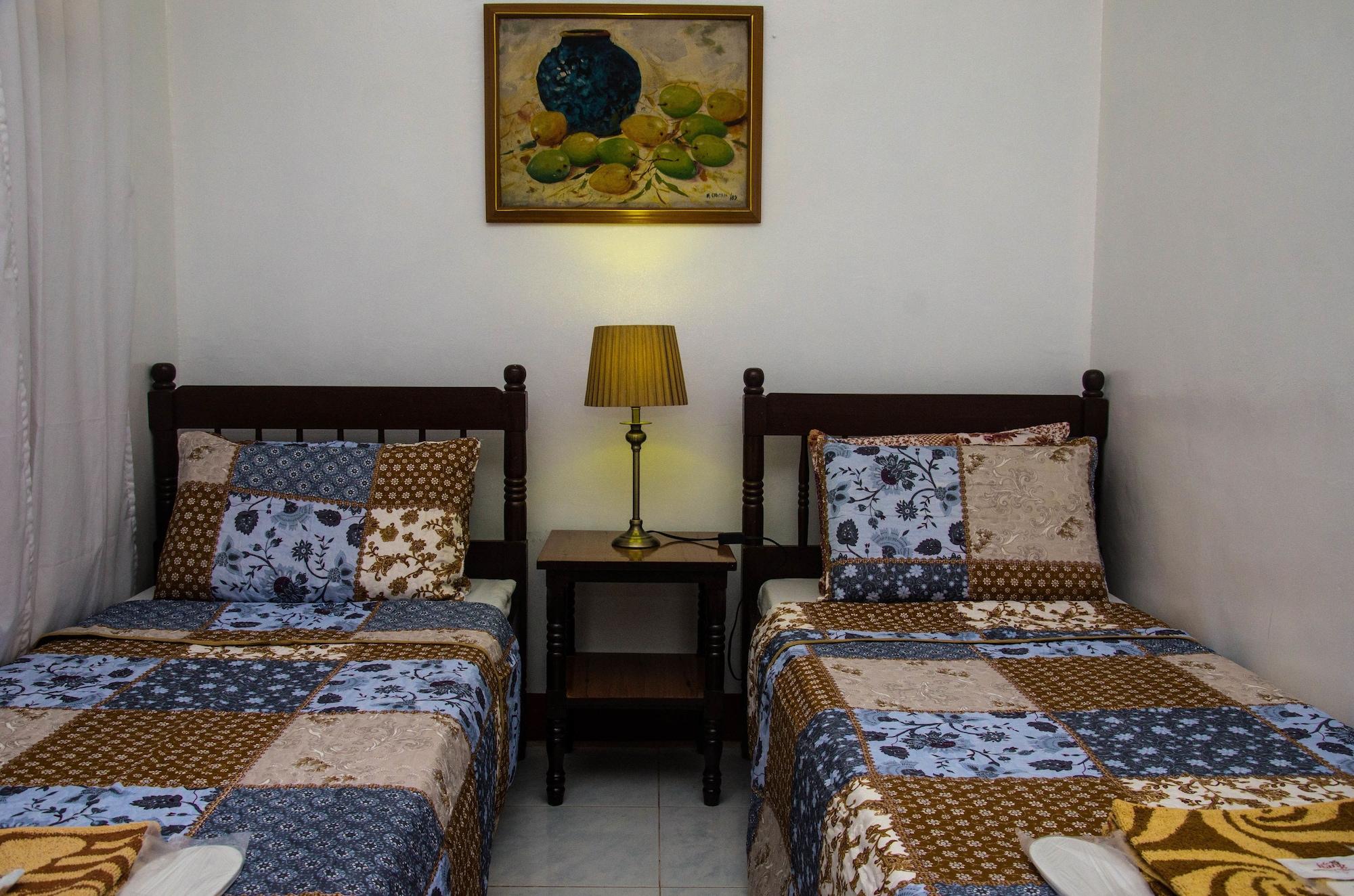 Lola Itang Pension House Tiniguiban المظهر الخارجي الصورة