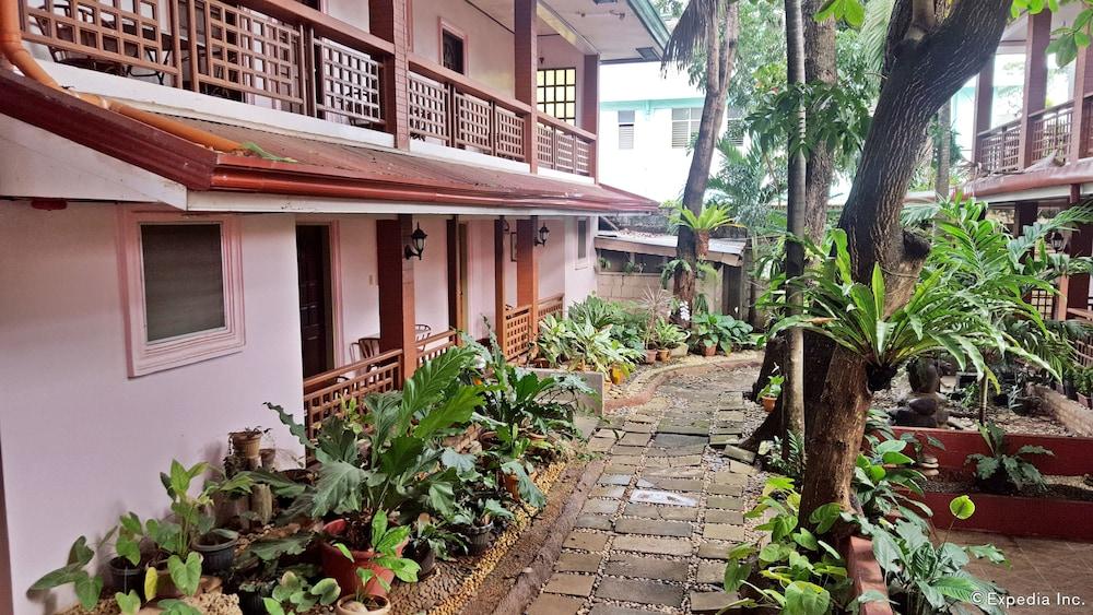 Lola Itang Pension House Tiniguiban المظهر الخارجي الصورة