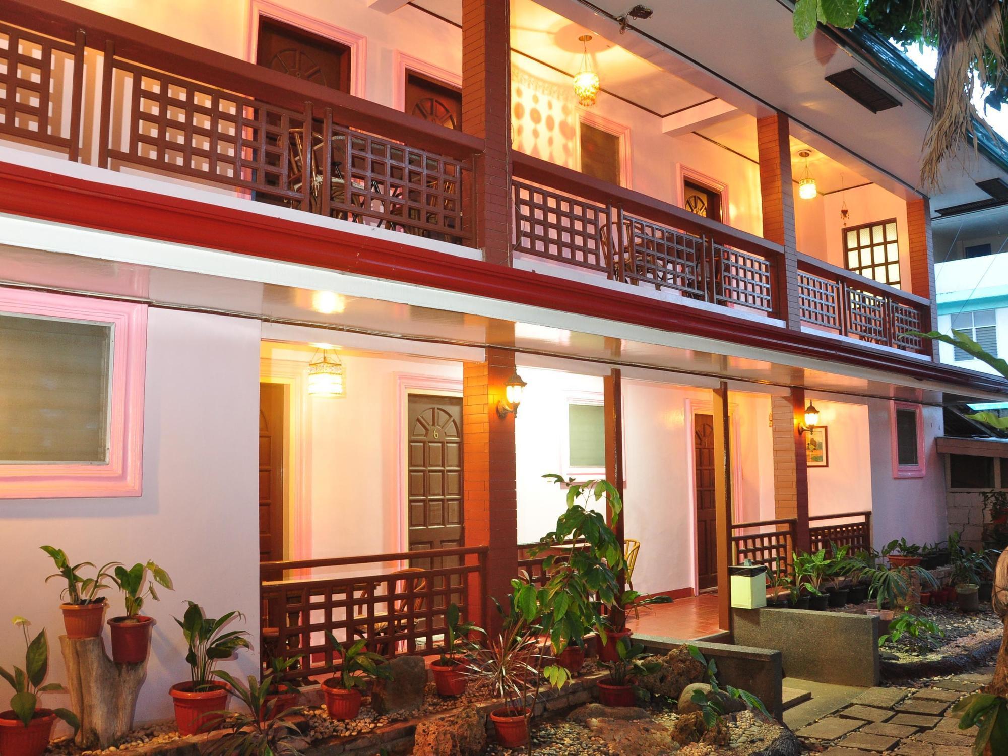 Lola Itang Pension House Tiniguiban المظهر الخارجي الصورة