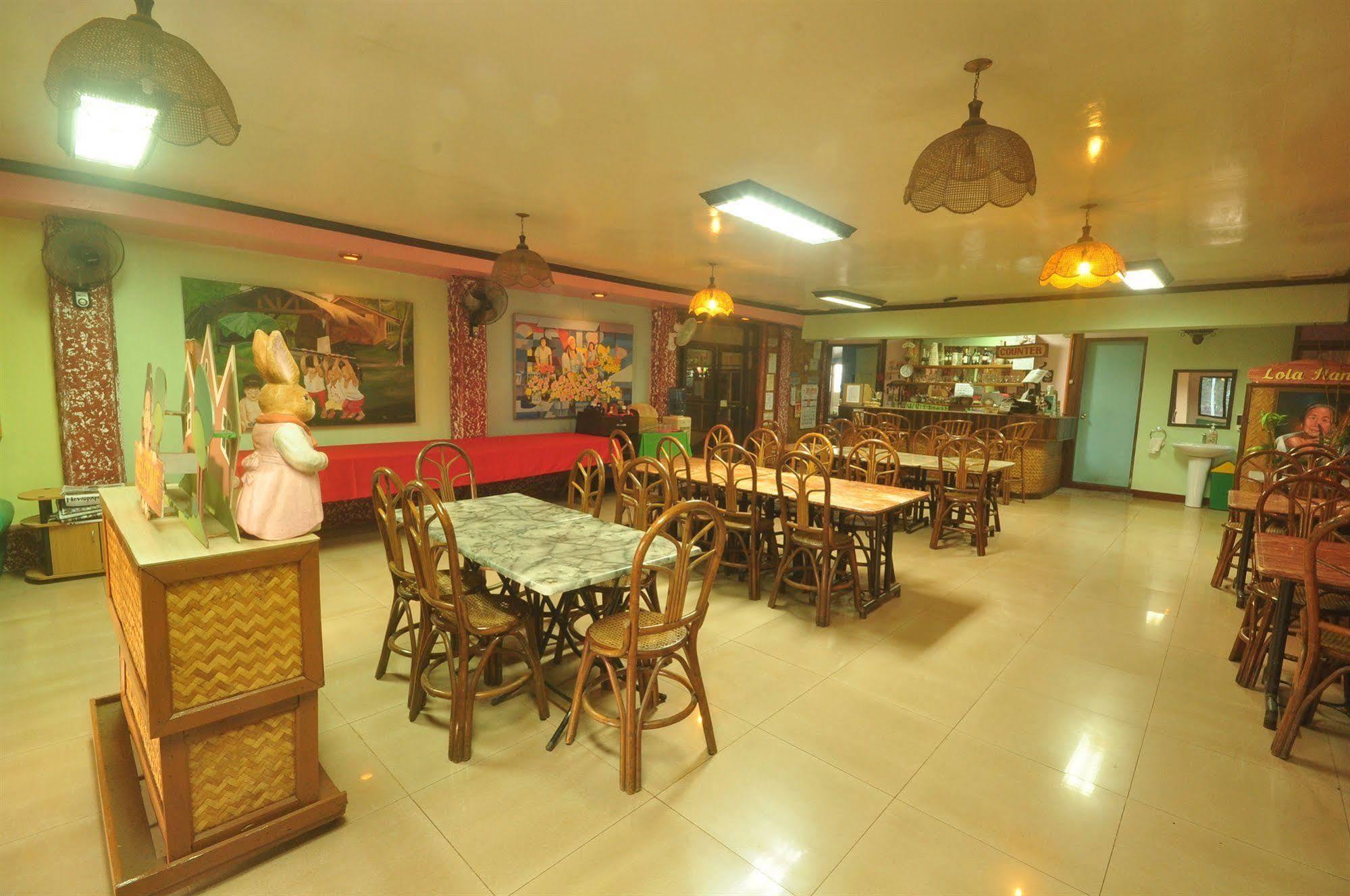 Lola Itang Pension House Tiniguiban المظهر الخارجي الصورة