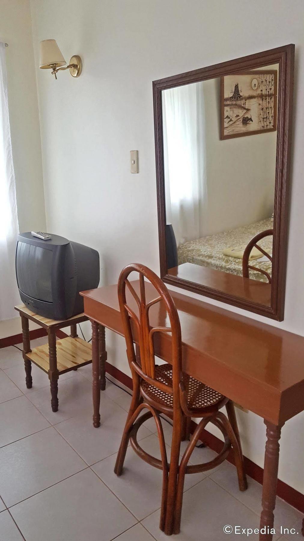 Lola Itang Pension House Tiniguiban المظهر الخارجي الصورة