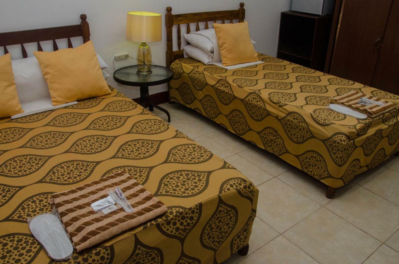 Lola Itang Pension House Tiniguiban المظهر الخارجي الصورة